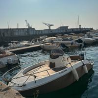 ROMAR bermuda con motore Mercury