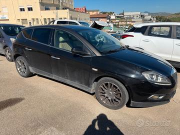 Lancia Delta 1.6 MJT cambio automatico