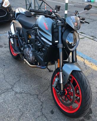 Ducati Monster 937