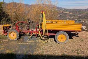 trattore con cassone