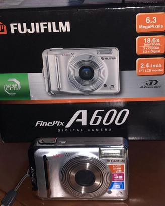 FUJIFILM FINEPIX A600