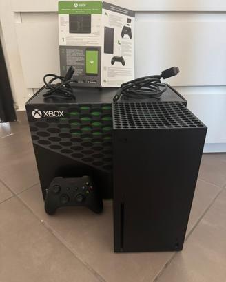 Xbox Series X 1 Tb SSD 4k e un controller nuova