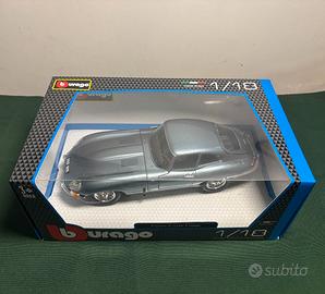 Jaguar E-Type Coupé 1961 Bburago 1:18 grigio metal