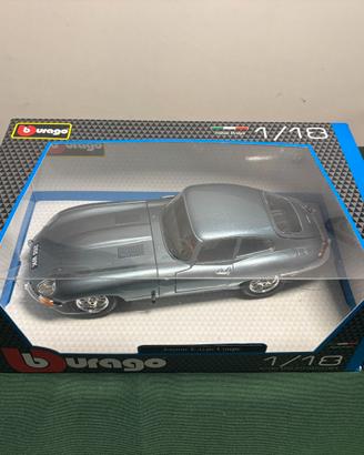 Jaguar E-Type Coupé 1961 Bburago 1:18 grigio metal