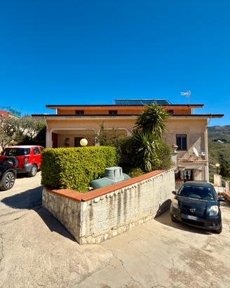 Villa a Montelepre, Contrada Finaita