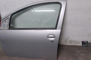 Aygo porteria ant. sx (lato guida)