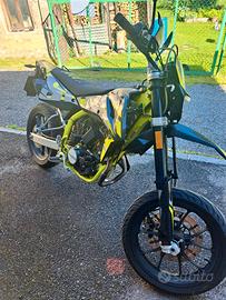 SWM SM 125 R Motard