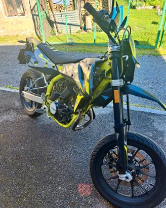 SWM SM 125 R Motard