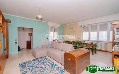 SPLENDIDA VILLA BIFAMILIARE INDIPENDENTE CON AMPIO