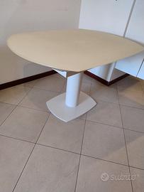 Tavolo da soggiorno o da esterno