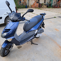 Scooter aprilia Leonardo