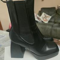 stivaletti donna neri