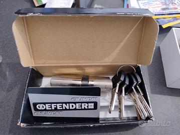 Cilindro europeo Defender