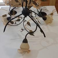 Lampadario classico ed applique.