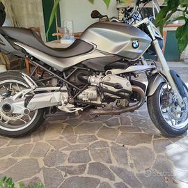 BMW R1200R