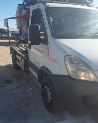 Iveco 65 C /E4  Carro Attrezzi Gru Silver Service