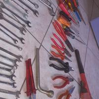 materiale ferramenta casa 