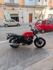 MOTO GUZZI V7 STONE