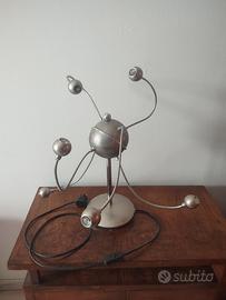 Lampadario da tavolo design moderno in metallo 