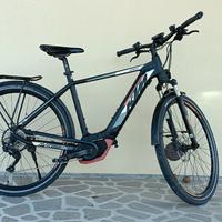 E-bike bicicletta elettrica KTM