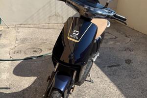 Super Soco Cux scooter elettrico