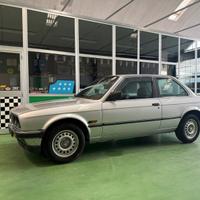 Bmw e30 320i