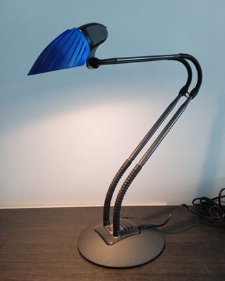 Lampada da scrivania arteluce tango flos