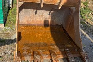 Benna da scavo con denti