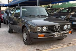 ALFA ROMEO Alfetta 2.0i Quadrifoglio Oro