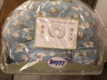 Cuscino Boppy per allattamento