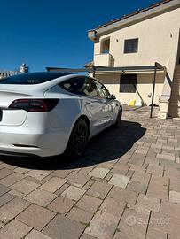 Tesla Model 3 RWD 03/2023