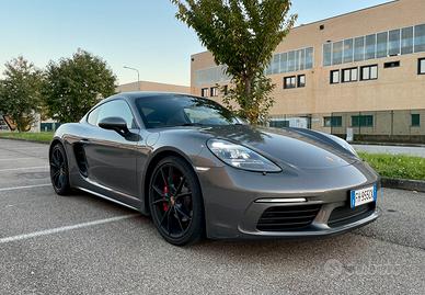 Porsche 718 cayman S