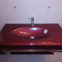 Lavabo e mobiletto bagno moderno