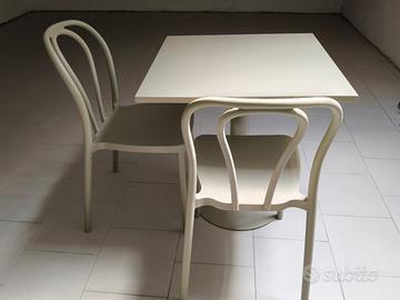 Set tavolino e due sedie per balcone Sklum