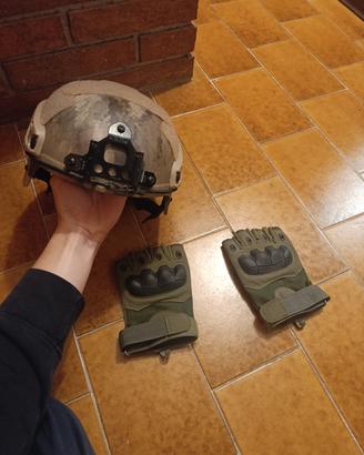 elmetto tattico swat softair  e guanti tattici 