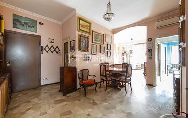 VENDITA AMPIO TRILOCALE