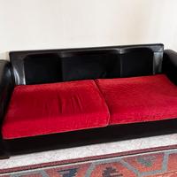 Divano Marrone e Rosso