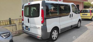 9 posti