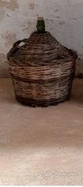 damigiana antica  con cesto