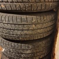 Gomme da Carico 215 65 16c 