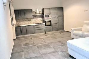 Villa di 130 m² con 4 locali a Carrara