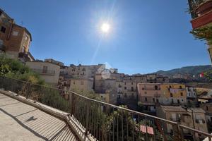 2 LOCALI A CORIGLIANO-ROSSANO