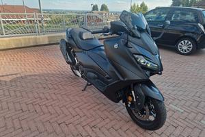 scooter Tmax  560 