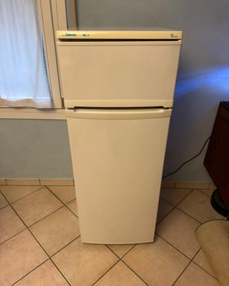 Frigorifero Iberna con freezer