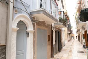 Mola di Bari- Palazzina RISTRUTTURATA
