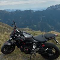 Yamaha mt 07 2015