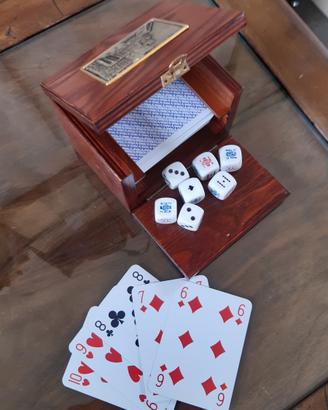Scatola in legno porta dadi e carte da gioco