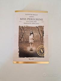 MISS PEREGRINE Libro per ragazzi