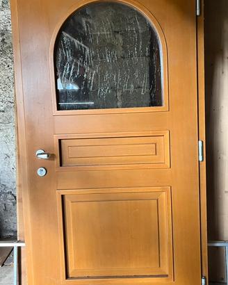 Portoncino da esterno in legno