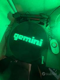 Giradischi con casse e vinili